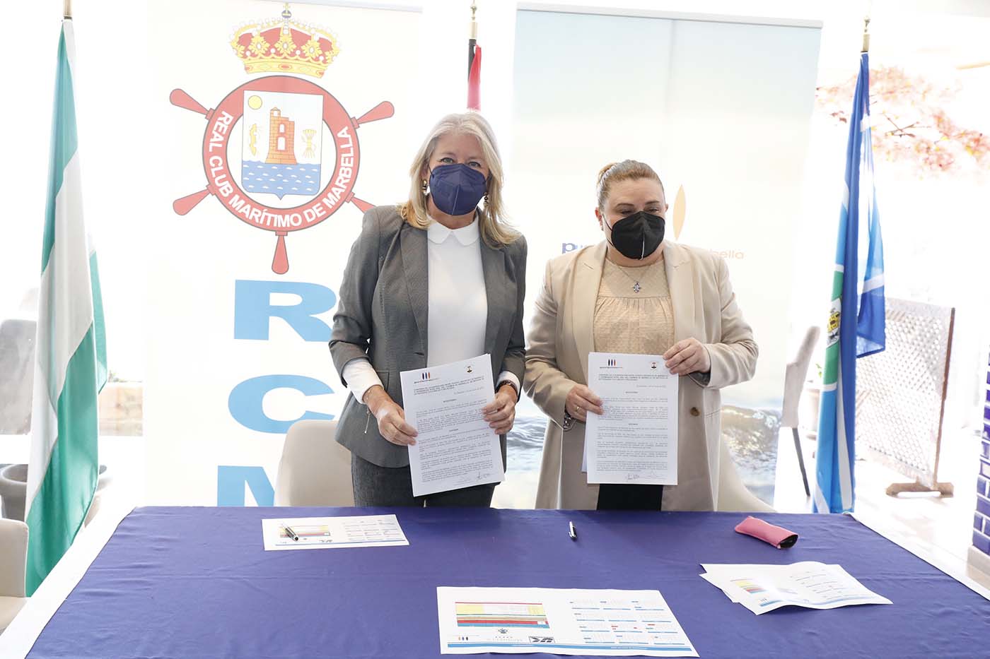 El Puerto Deportivo Virgen del Carmen firma acuerdos de colaboración con siete entidades para la promoción del recinto a través de actividades náuticas y culturales
